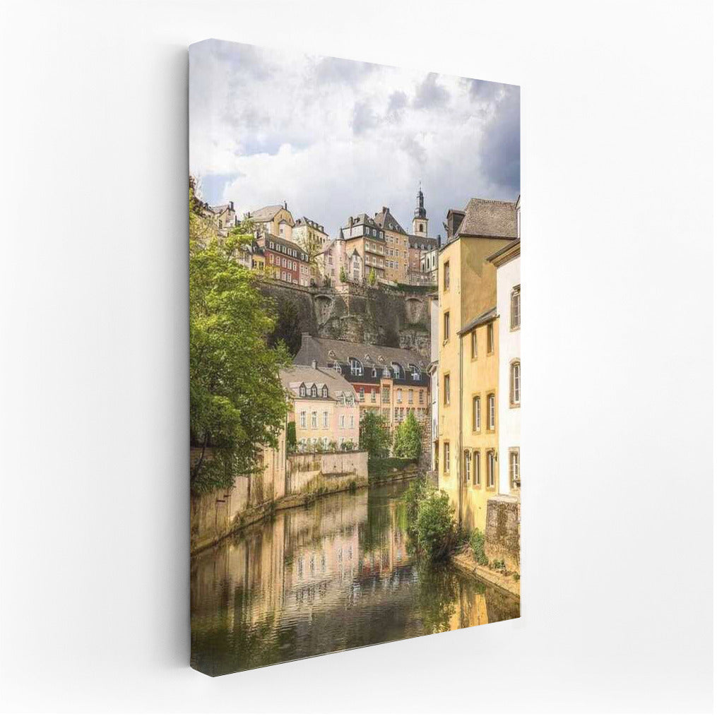 Luxembourg's Fairytale Shores: Picturesque Houses by the River