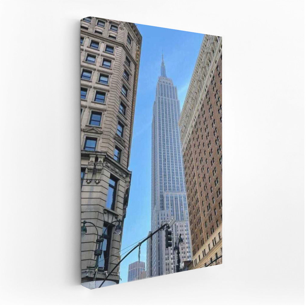 The Greatness of American Skyscrapers: Architecture of the Metropolis