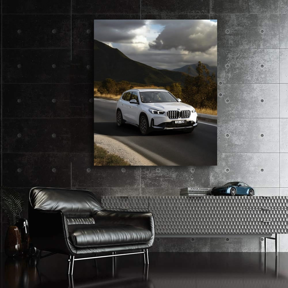 BMW iX1 White - 1: Sleek and Modern Electric Drive