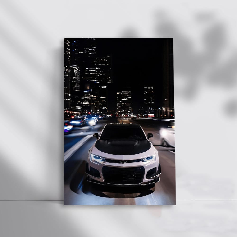 Chevrolet Camaro Roaming Night City - Power and Elegance